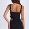 Acadia Minikleid mit Gürtel und Cut-outs in Schwarz Acadia Minikleid mit Gürtel und Cut-outs in Schwarz