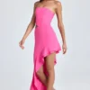 Acelynn Bandeau-Maxikleid mit Cut-outs und Rüschenbesatz in Lollipop Pink