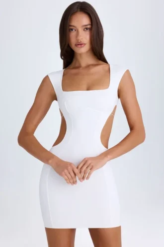Addison Cut-Out-Minikleid mit Schnürung in Weiß