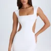 Addison Cut-Out-Minikleid mit Schnürung in Weiß Addison Cut-Out-Minikleid mit Schnürung in Weiß