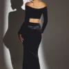 Adele Samt-Crop-Top mit gerafften Schultern in Jet Black Adele Samt-Crop-Top mit gerafften Schultern in Jet Black