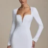 Adelia Bodycon-Minikleid mit Herzausschnitt in Weiß Adelia Bodycon-Minikleid mit Herzausschnitt in Weiß