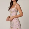 Adia verziertes A-Linien-Minikleid in zartem Rosa