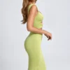 Aelia Modal-Kleid mit Rüschen, Metallverzierungen und Cut-outs in Olivgrün