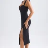 Aiko Midaxi-Kleid mit Herzausschnitt in Schwarz Aiko Midaxi-Kleid mit Herzausschnitt in Schwarz