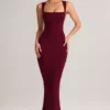 Ainslee Midi-Kleid aus Modal mit quadratischem Ausschnitt in Weinrot Ainslee Midi-Kleid aus Modal mit quadratischem Ausschnitt in Weinrot