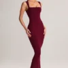 Ainslee Midi-Kleid aus Modal mit quadratischem Ausschnitt in Weinrot Ainslee Midi-Kleid aus Modal mit quadratischem Ausschnitt in Weinrot