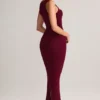 Ainslee Midi-Kleid aus Modal mit quadratischem Ausschnitt in Weinrot Ainslee Midi-Kleid aus Modal mit quadratischem Ausschnitt in Weinrot