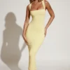 Ainslee Midi-Kleid mit quadratischem Ausschnitt in Pastellgelb Ainslee Midi-Kleid mit quadratischem Ausschnitt in Pastellgelb