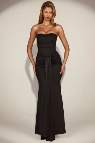 Aisra Satin-Bandeau-Kleid mit drapiertem Ausschnitt in Schwarz