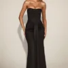 Aisra Satin-Bandeau-Kleid mit drapiertem Ausschnitt in Schwarz Aisra Satin-Bandeau-Kleid mit drapiertem Ausschnitt in Schwarz