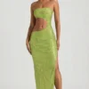 Alamea Bandeau-Maxikleid mit Cut-outs und Verzierungen in Birnengrün Alamea Bandeau-Maxikleid mit Cut-outs und Verzierungen in Birnengrün