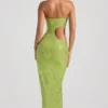 Alamea Bandeau-Maxikleid mit Cut-outs und Verzierungen in Birnengrün Alamea Bandeau-Maxikleid mit Cut-outs und Verzierungen in Birnengrün