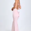 Aldona – Geschmeidiges Jersey-Kleid mit Blumenapplikationen in Blush Aldona – Geschmeidiges Jersey-Kleid mit Blumenapplikationen in Blush