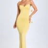 Aldona Slinky Jersey-Kleid mit Blumenapplikationen in Pastellgelb Aldona Slinky Jersey-Kleid mit Blumenapplikationen in Pastellgelb
