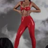 Alecto Vinyl-Leggings mit hoher Taille in Rot Alecto Vinyl-Leggings mit hoher Taille in Rot