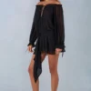 Alessia Off-Shoulder-Minikleid mit Ballonärmeln in Schwarz Alessia Off-Shoulder-Minikleid mit Ballonärmeln in Schwarz