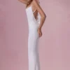 Alora Jersey-Kleid mit Drapierung in Weiß Alora Jersey-Kleid mit Drapierung in Weiß