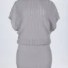 Amanita rückenfreies Minikleid mit Fledermausärmeln in Silber Amanita rückenfreies Minikleid mit Fledermausärmeln in Silber