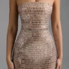 Amaya Bandeau-Maxikleid mit Verzierung in Mandel Amaya Bandeau-Maxikleid mit Verzierung in Mandel