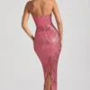 Amaya verziertes trägerloses Bandeau-Maxikleid in Wassermelone Amaya verziertes trägerloses Bandeau-Maxikleid in Wassermelone