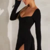Amryn Langarm-A-Linien-Minikleid in Schwarz Amryn Langarm-A-Linien-Minikleid in Schwarz