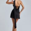 Anastasia – Drapiertes Satin-Minikleid mit Neckholder in Schwarz Anastasia – Drapiertes Satin-Minikleid mit Neckholder in Schwarz