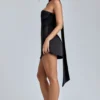 Anastasia – Drapiertes Satin-Minikleid mit Neckholder in Schwarz Anastasia – Drapiertes Satin-Minikleid mit Neckholder in Schwarz
