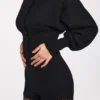 Anele Strick-Cardigan mit langen Ärmeln in Schwarz Anele Strick-Cardigan mit langen Ärmeln in Schwarz