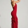 Anley Maxikleid mit Rüschen und verziertem Neckholder in Rot Anley Maxikleid mit Rüschen und verziertem Neckholder in Rot