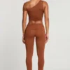 Anona Hose mit mittlerer Leibhöhe aus Modal-Kaschmir-Mischung in Kastanienbraun