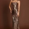 Antea Maxikleid mit Verzierungen und geradem Ausschnitt in Schwarz mit Goldfolie Antea Maxikleid mit Verzierungen und geradem Ausschnitt in Schwarz mit Goldfolie