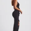 Apolline Rüschen-Halterkleid in Schwarz Apolline Rüschen-Halterkleid in Schwarz
