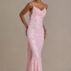 Ariette Premium-Maxikleid mit Verzierungen und offenem Rücken in Babyrosa Ariette Premium-Maxikleid mit Verzierungen und offenem Rücken in Babyrosa