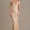 Ariette Premium Maxikleid mit Verzierungen und offenem Rücken in Gold Ariette Premium Maxikleid mit Verzierungen und offenem Rücken in Gold