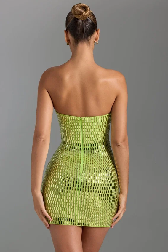 Aurora Bandeau-Minikleid mit Verzierungen in Birnengrün Aurora Bandeau-Minikleid mit Verzierungen in Birnengrün