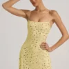 Averie Transparentes, verziertes Minikleid mit quadratischem Ausschnitt in Gelb Averie Transparentes, verziertes Minikleid mit quadratischem Ausschnitt in Gelb