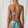 Bandeau-Bikinioberteil mit Süßwasserperlen-Details in Türkis Bandeau-Bikinioberteil mit Süßwasserperlen-Details in Türkis