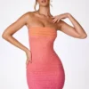 Basel Verziertes trägerloses Minikleid in Rot und Orange Ombré Basel Verziertes trägerloses Minikleid in Rot und Orange Ombré