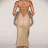 Bellara Metallic-Spitzenkleid mit tiefem Ausschnitt und rückenfreiem Midaxi-Schnitt in Gold Bellara Metallic-Spitzenkleid mit tiefem Ausschnitt und rückenfreiem Midaxi-Schnitt in Gold