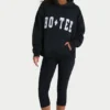 Übergroßer Hoodie in Schwarz Übergroßer Hoodie in Schwarz