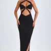 Bethania Maxikleid mit Ausschnitt und Metallverzierung in Schwarz Bethania Maxikleid mit Ausschnitt und Metallverzierung in Schwarz