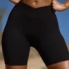 Biker-Shorts mit hoher Taille und FlexiRib-Stoff in Schwarz Biker-Shorts mit hoher Taille und FlexiRib-Stoff in Schwarz