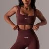 Bikeshorts mit hoher Taille aus Super-Sculpt-Material in Burgunderrot Bikeshorts mit hoher Taille aus Super-Sculpt-Material in Burgunderrot