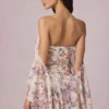 Birdie schulterfreies Minikleid mit Rüschen im Primrose-Blumenprint Birdie schulterfreies Minikleid mit Rüschen im Primrose-Blumenprint
