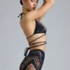 Bonnie Shorts mit Verzierungen und hoher Taille in Schwarz