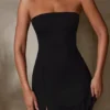 Brielle Minikleid mit Bandeau-Ausschnitt in Schwarz