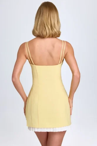 Bronwyn Minikleid mit Schleifen-Detail und Plissee in Pastellgelb