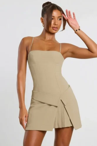 Bruna Minikleid aus gewebtem Twill mit Wickeloptik und Falten in Taupe