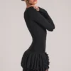 Cala Minikleid mit V-Ausschnitt und Rüschenrock in Schwarz Cala Minikleid mit V-Ausschnitt und Rüschenrock in Schwarz